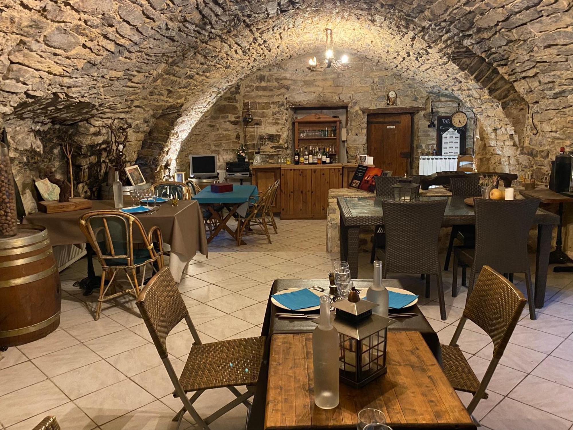 Domaine D'Alcapies Bed & Breakfast Saint-Jean-dʼAlcapiès Dış mekan fotoğraf